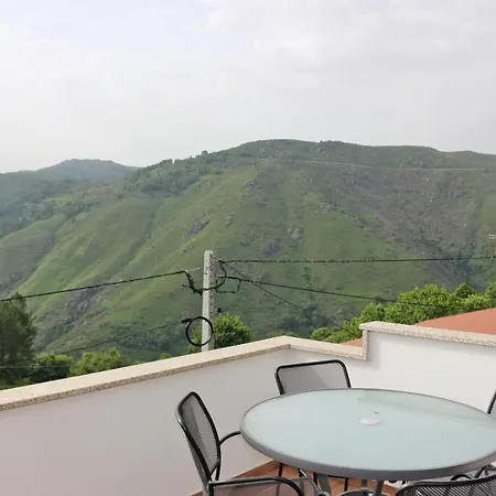 Holiday home Casa Do Mestre By Casas Geres