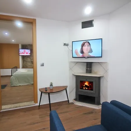 Casa Do Mestre By Casas Holiday home Geres